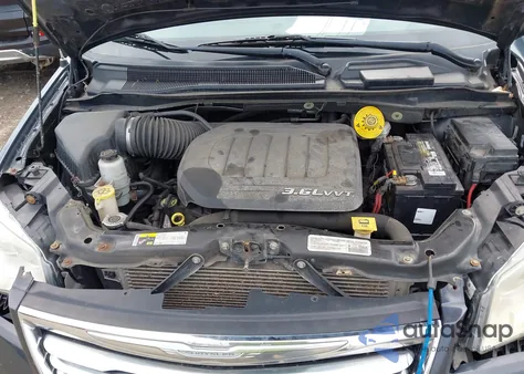 2014 Chrysler Town & Country Touring из США, поврежденный, VIN 2C4RC1BG3ER446400